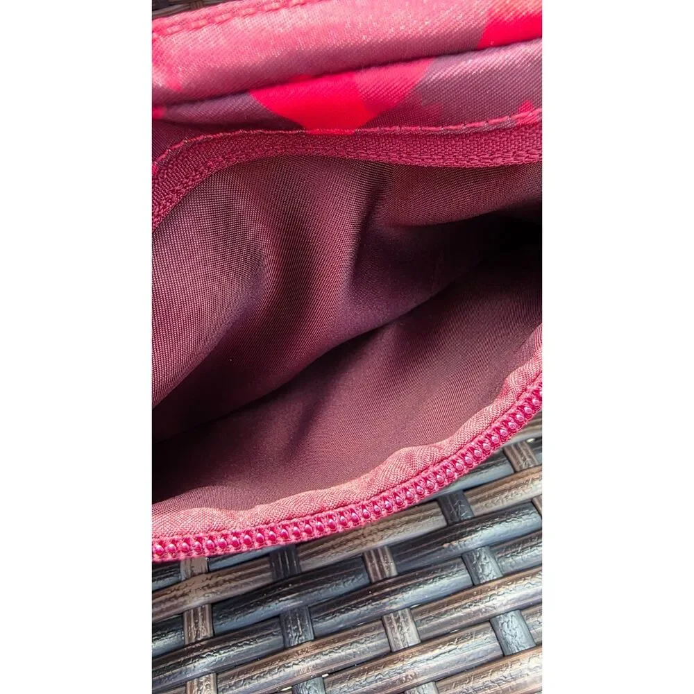 Lululemon New Year Everywhere Belt Bag 1L Rabbit Red